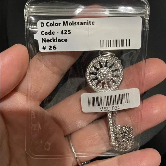 NWT Solid Silver 925 Key Pendant Moissanite and CZ Necklace 17” - Picture 8 of 10